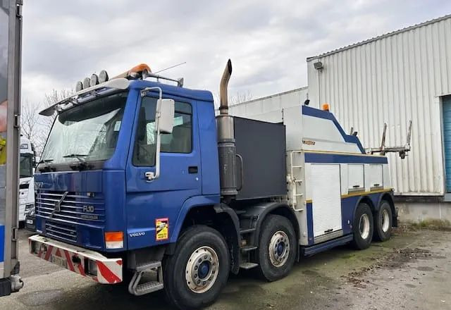 Volvo FL10 - Çekici kamyonu: fotoğraf 1 Volvo FL10 - Çekici kamyonu: fotoğraf 1