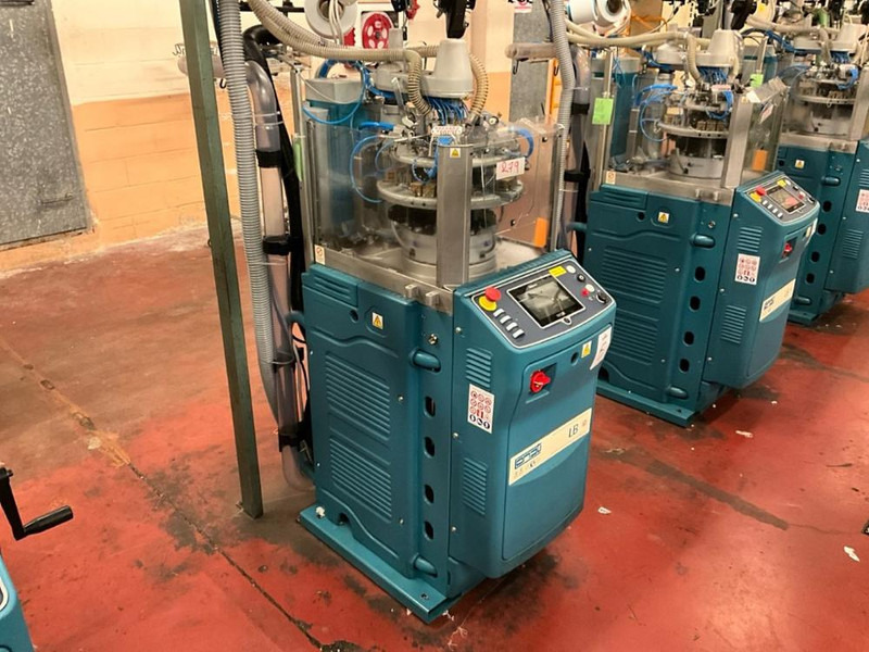 Lonati LB04E7 - Endüstriyel makine: fotoğraf 2 Lonati LB04E7 - Endüstriyel makine: fotoğraf 2