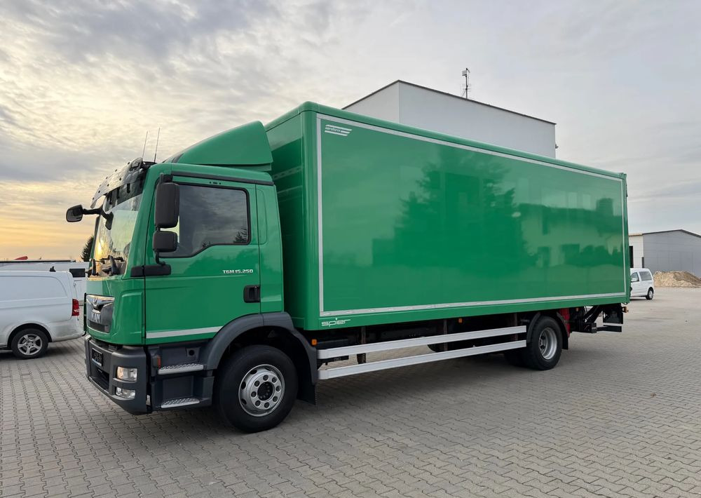 MAN TGM 15.250 - Kapalı kasa kamyon: fotoğraf 3 MAN TGM 15.250 - Kapalı kasa kamyon: fotoğraf 3