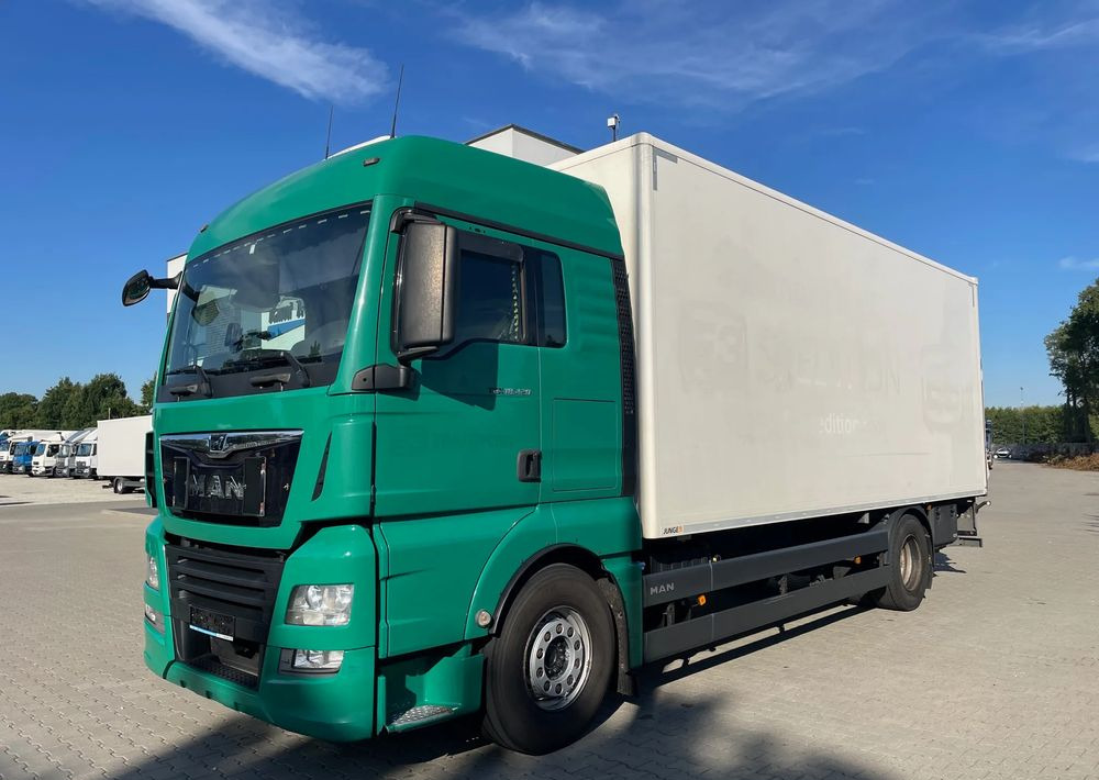 MAN TGX 18.420/ KONTENER 7,2m - Kapalı kasa kamyon: fotoğraf 3 MAN TGX 18.420/ KONTENER 7,2m - Kapalı kasa kamyon: fotoğraf 3