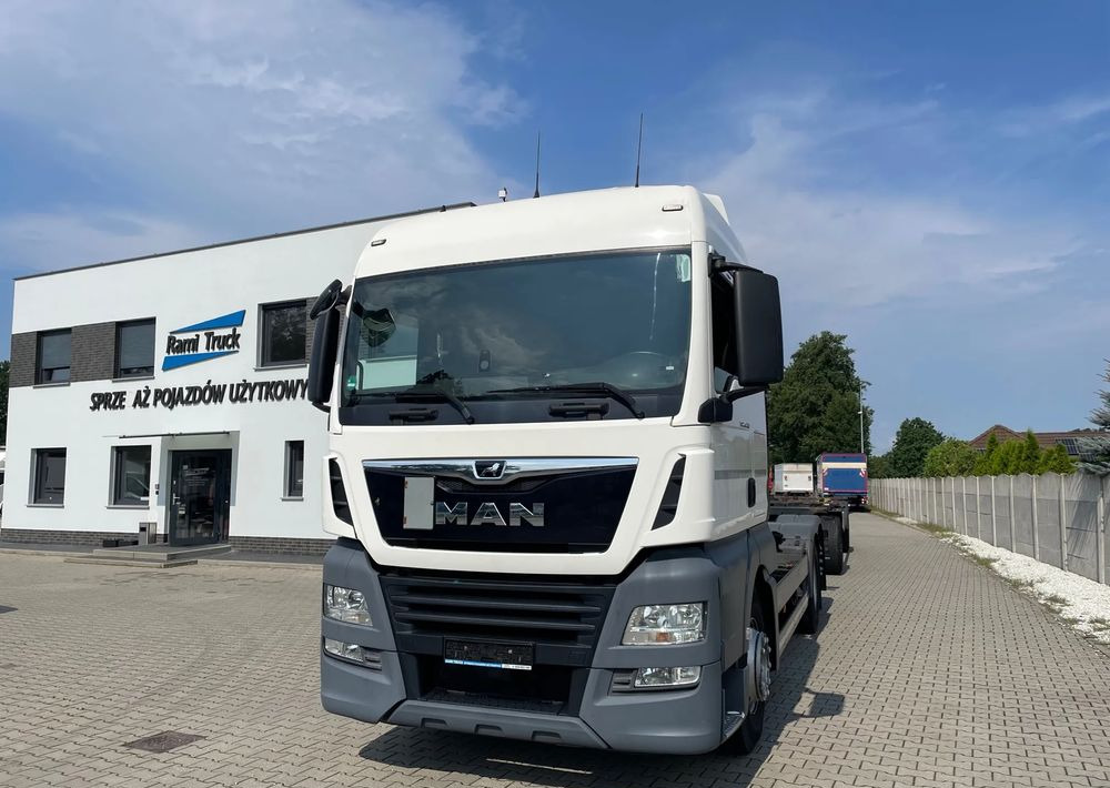 MAN TGX XLX 26.460 BDF - Konteynır taşıyıcı/ Yedek karoser kamyon: fotoğraf 3 MAN TGX XLX 26.460 BDF - Konteynır taşıyıcı/ Yedek karoser kamyon: fotoğraf 3