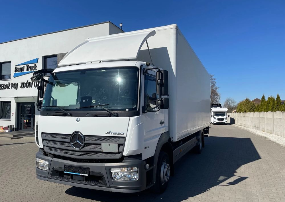 Mercedes-Benz ATEGO 1223 - Kapalı kasa kamyon: fotoğraf 1 Mercedes-Benz ATEGO 1223 - Kapalı kasa kamyon: fotoğraf 1