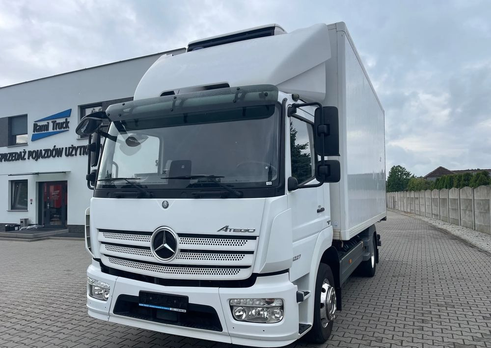 Mercedes-Benz ATEGO 1227 CHŁODNIA HAKOWA / HAKÓWKA - Refrijeratör kamyon: fotoğraf 1 Mercedes-Benz ATEGO 1227 CHŁODNIA HAKOWA / HAKÓWKA - Refrijeratör kamyon: fotoğraf 1
