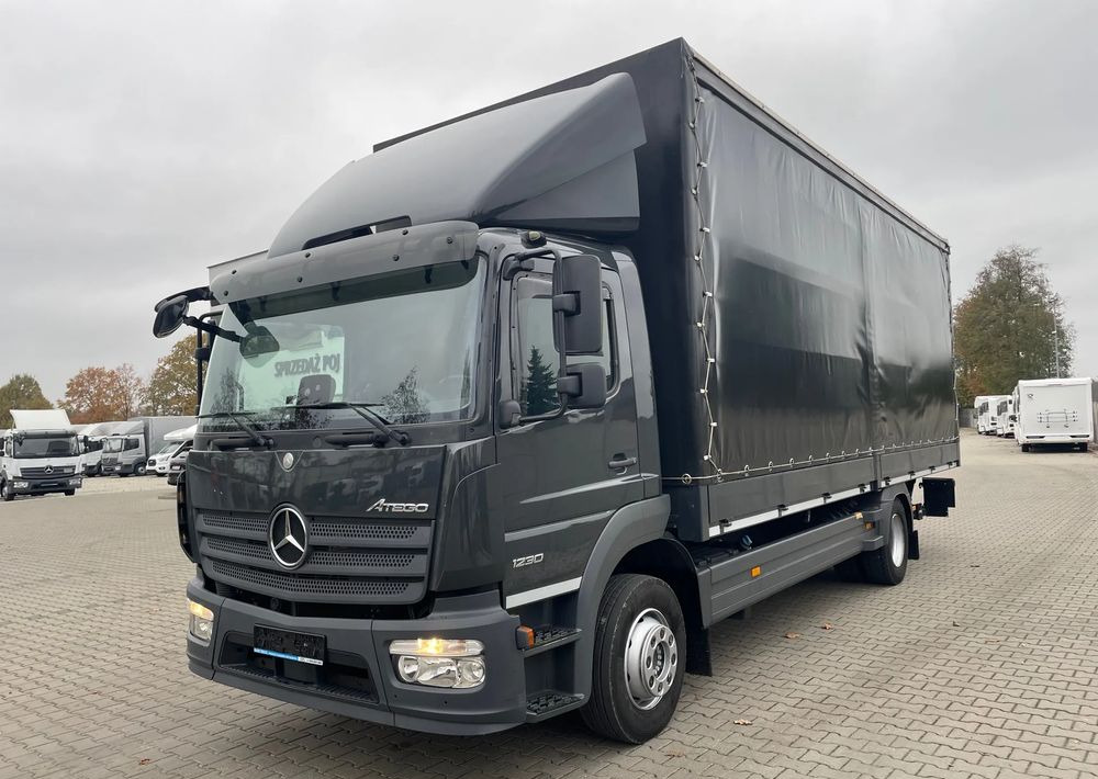 Mercedes-Benz ATEGO 1230 - Tenteli kamyon: fotoğraf 1 Mercedes-Benz ATEGO 1230 - Tenteli kamyon: fotoğraf 1
