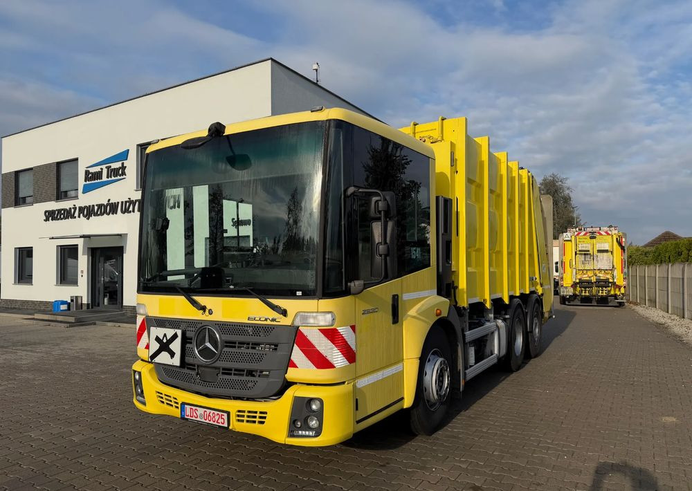 Mercedes-Benz ECONIC 2630, EURO6/ ŚMECIARKA/ ZOELLER/ DELTA - Çöp kamyonu: fotoğraf 1 Mercedes-Benz ECONIC 2630, EURO6/ ŚMECIARKA/ ZOELLER/ DELTA - Çöp kamyonu: fotoğraf 1