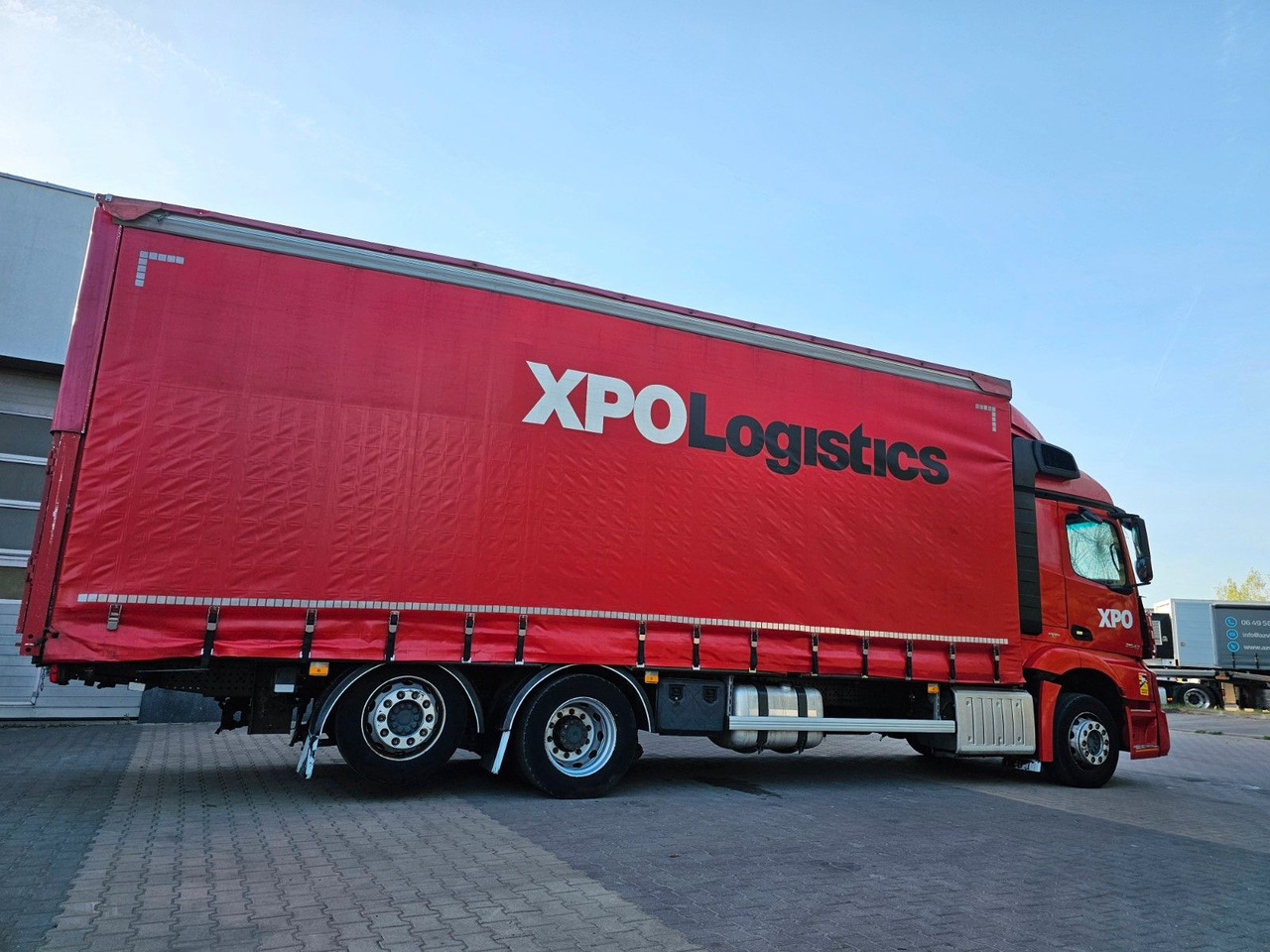 Mercedes-Benz 2543 ACTROS 6x2 JUMBO 8,2 Erhöhtes Dach Edscha - Tenteli kamyon: fotoğraf 4 Mercedes-Benz 2543 ACTROS 6x2 JUMBO 8,2 Erhöhtes Dach Edscha - Tenteli kamyon: fotoğraf 4