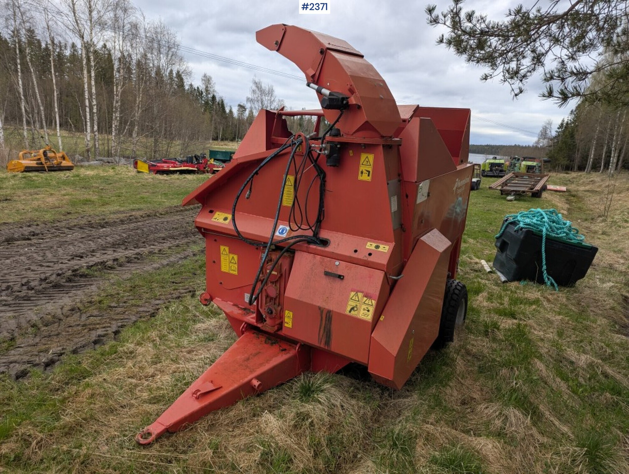 Bale cutter / Feed shredder Kverneland Taarup 853 - Saman makinesi: fotoğraf 2 Bale cutter / Feed shredder Kverneland Taarup 853 - Saman makinesi: fotoğraf 2
