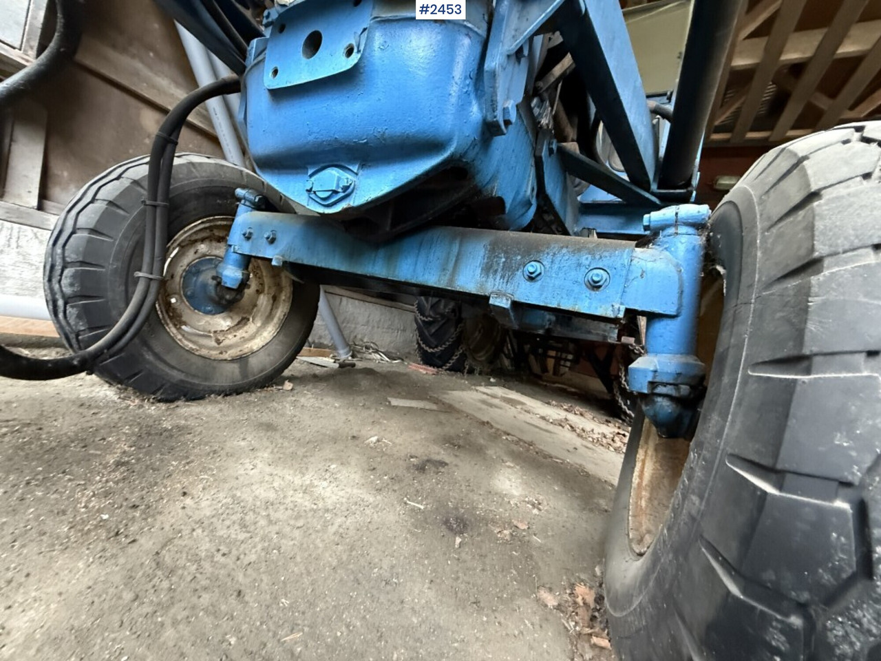 Traktör Ford Super Major 5000 with front loader Rep. object: fotoğraf 14