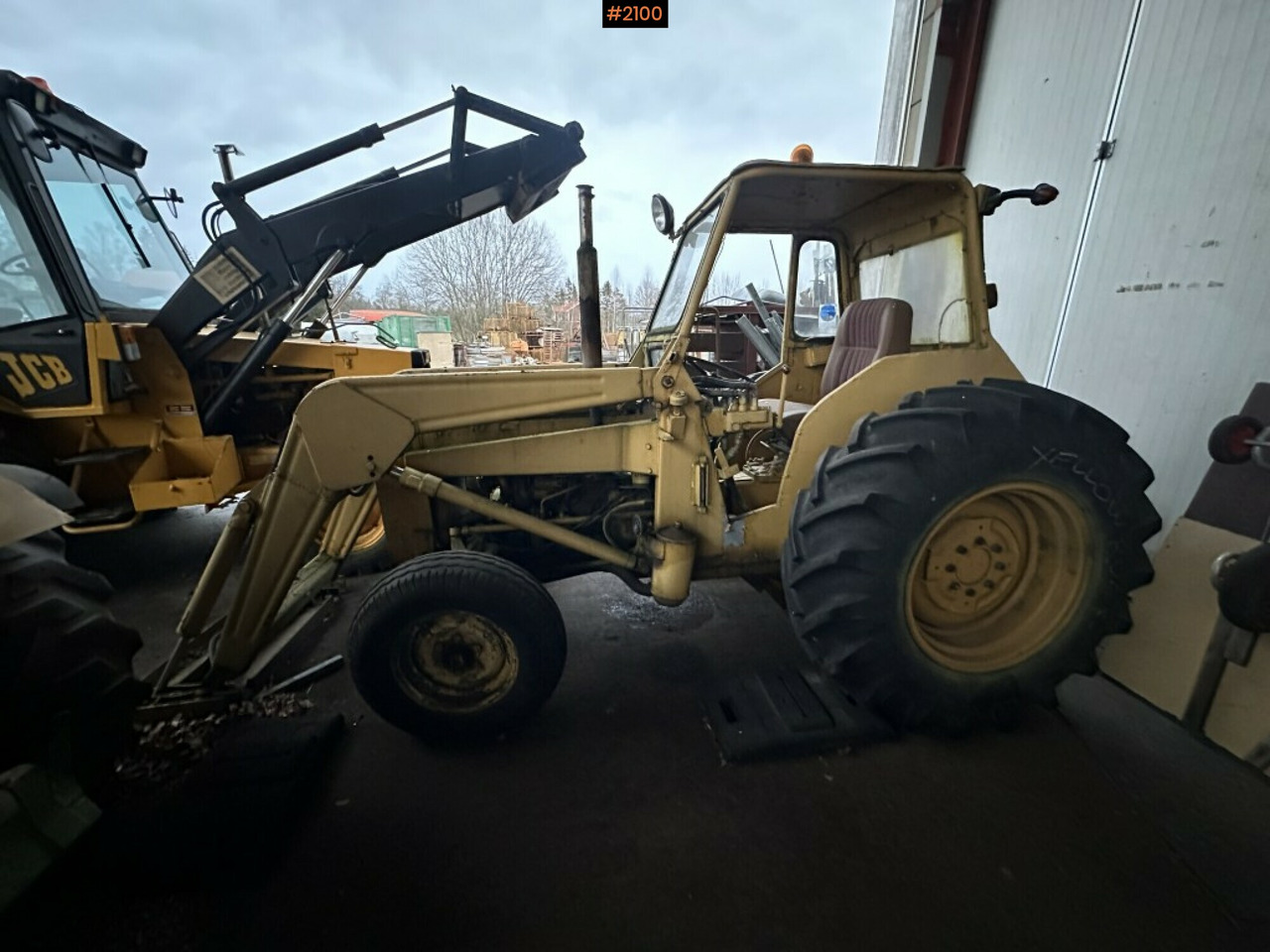 Tractor, 2 pcs Massey Ferguson 205 and 203 - Traktör: fotoğraf 3 Tractor, 2 pcs Massey Ferguson 205 and 203 - Traktör: fotoğraf 3