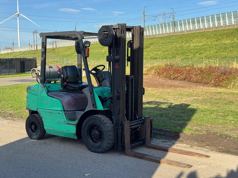Mitsubishi Triplo Freelift FG25N - Forklift: fotoğraf 5 Mitsubishi Triplo Freelift FG25N - Forklift: fotoğraf 5