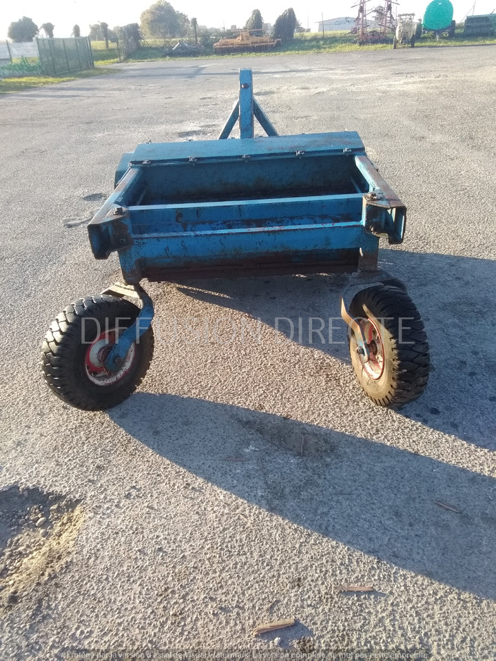 BRUNET BROYEUR A SARMENTS BRM 125 - Sap parçalama makinesi: fotoğraf 2 BRUNET BROYEUR A SARMENTS BRM 125 - Sap parçalama makinesi: fotoğraf 2