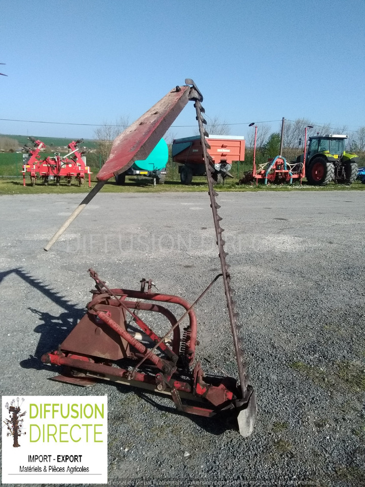 MASSEY FERGUSON FAUCHEUSE F 832 - Banket biçme makinası: fotoğraf 1 MASSEY FERGUSON FAUCHEUSE F 832 - Banket biçme makinası: fotoğraf 1