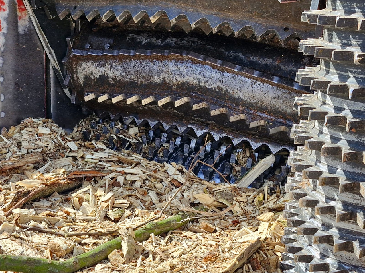 UFKES Greentec 972 Tracked Chipper - Ağaç parçalama makinesi: fotoğraf 4 UFKES Greentec 972 Tracked Chipper - Ağaç parçalama makinesi: fotoğraf 4