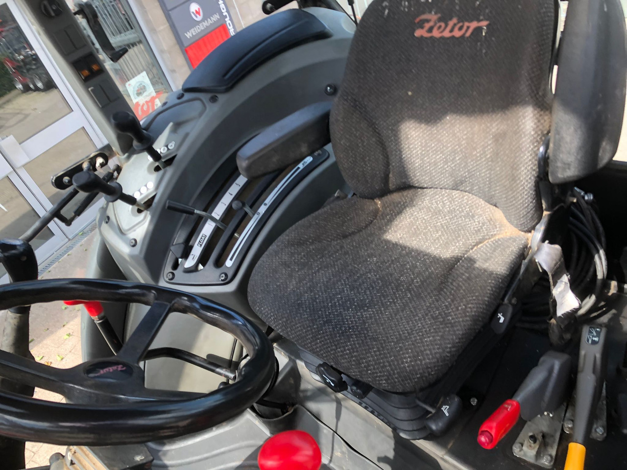 2015 Zetor Proxima with loader, Excellent from 1 owner - Traktör: fotoğraf 5 2015 Zetor Proxima with loader, Excellent from 1 owner - Traktör: fotoğraf 5