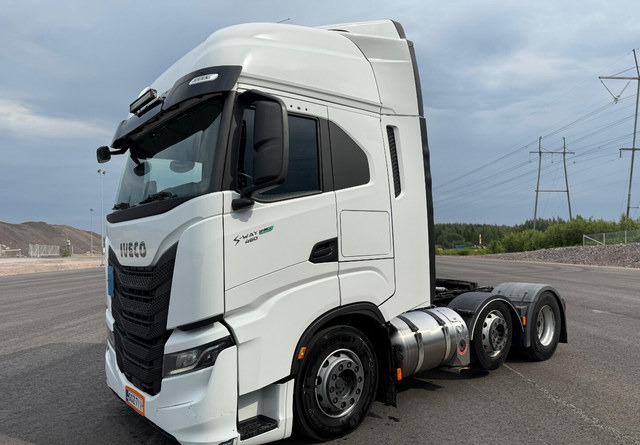 Iveco S-Way 460 LNG 6x2 - Çekici: fotoğraf 1 Iveco S-Way 460 LNG 6x2 - Çekici: fotoğraf 1