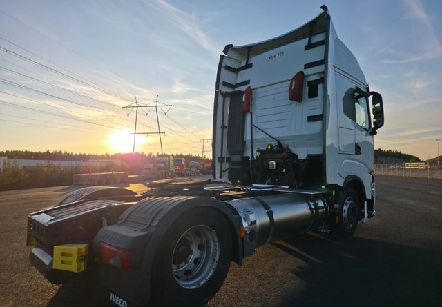 IvecoS-Way 460 4x2 LNG / LBG - Çekici: fotoğraf 4 IvecoS-Way 460 4x2 LNG / LBG - Çekici: fotoğraf 4