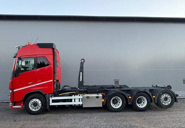 VolvoFH16 750 8X4 - Kancalı yükleyici kamyon: fotoğraf 2 VolvoFH16 750 8X4 - Kancalı yükleyici kamyon: fotoğraf 2