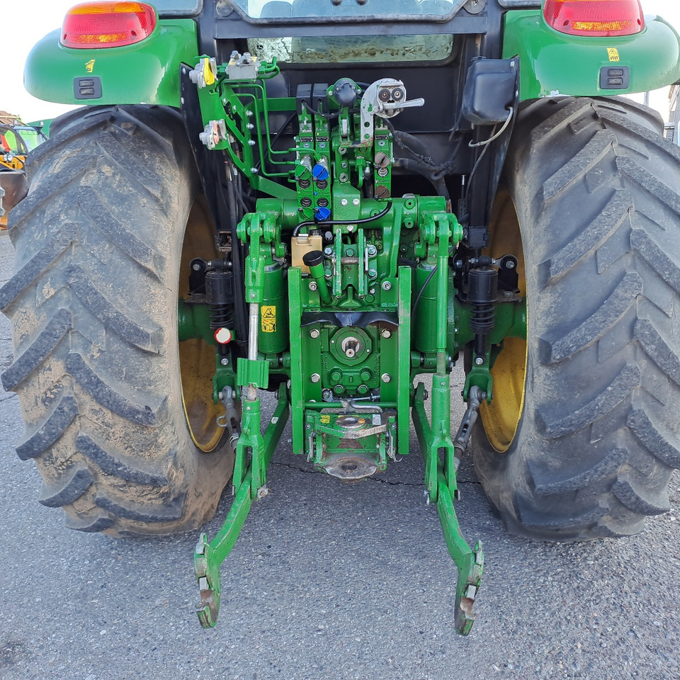 JOHN DEERE 5125R - Traktör: fotoğraf 5 JOHN DEERE 5125R - Traktör: fotoğraf 5