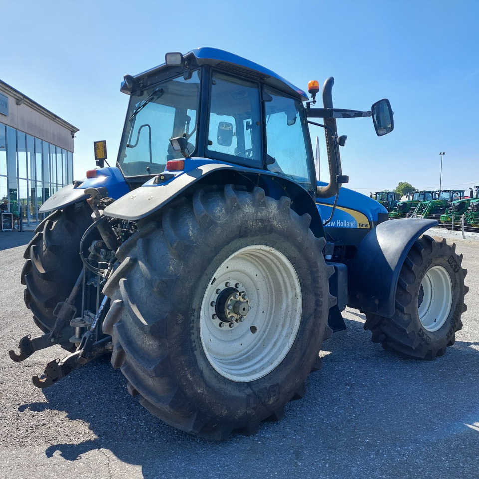 NEW HOLLAND TM 190 - Traktör: fotoğraf 5 NEW HOLLAND TM 190 - Traktör: fotoğraf 5