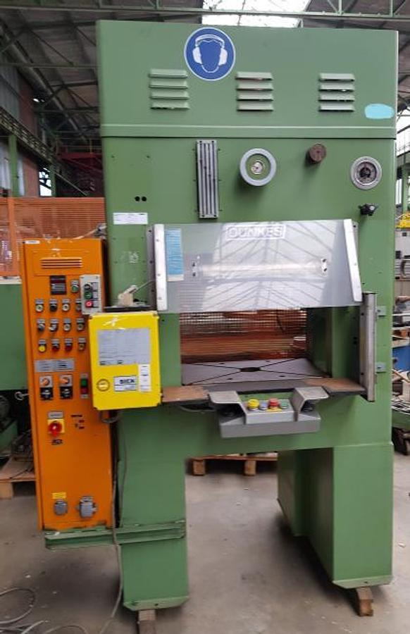 Hydr. Schnelläuferpresse DUNKES - Metal işleme makinası: fotoğraf 1 Hydr. Schnelläuferpresse DUNKES - Metal işleme makinası: fotoğraf 1