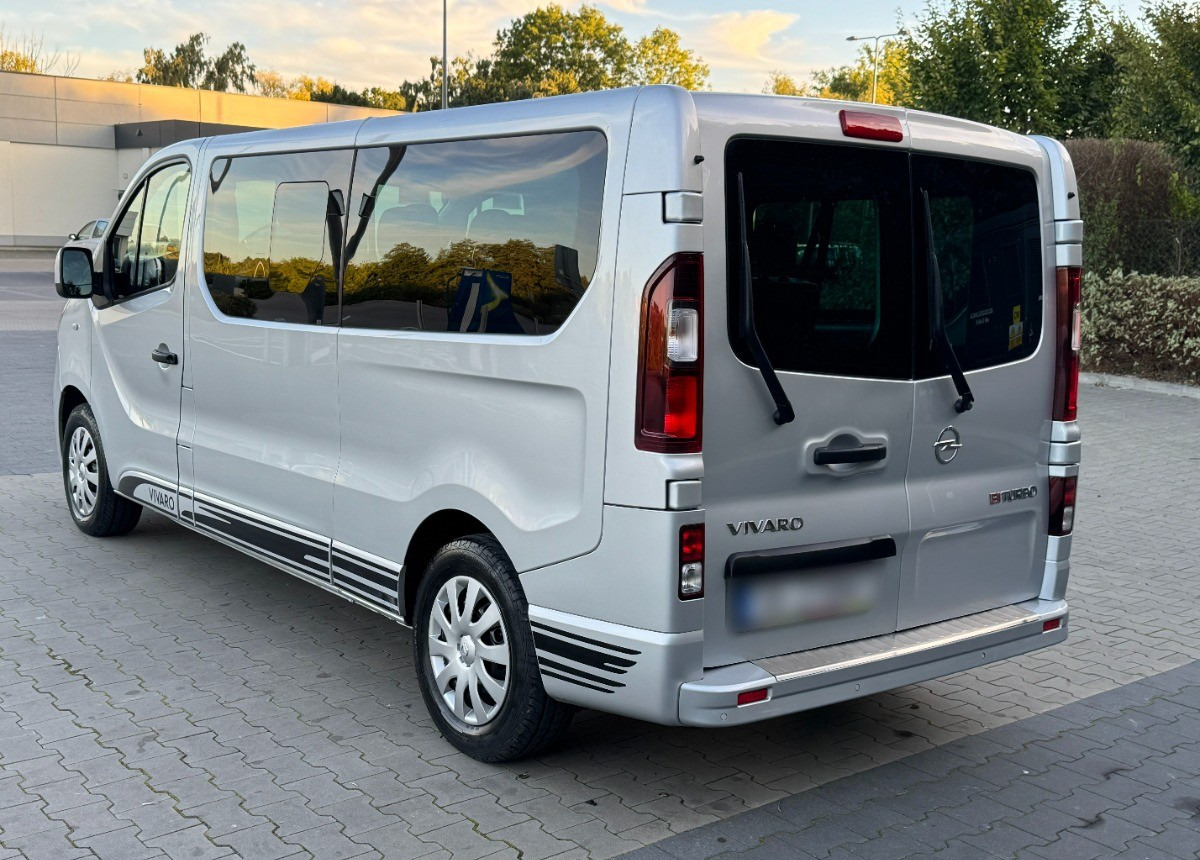 Opel Vivaro 1.6 DCI 145KM 9 osobowy Nawiewy góra dół DOINWESTOWANY Super stan - Station wagon: fotoğraf 3 Opel Vivaro 1.6 DCI 145KM 9 osobowy Nawiewy góra dół DOINWESTOWANY Super stan - Station wagon: fotoğraf 3