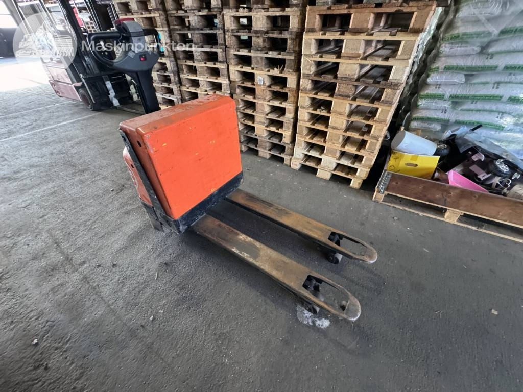 BT LWE 180 - Kullanılan transpalet: fotoğraf 2 BT LWE 180 - Kullanılan transpalet: fotoğraf 2