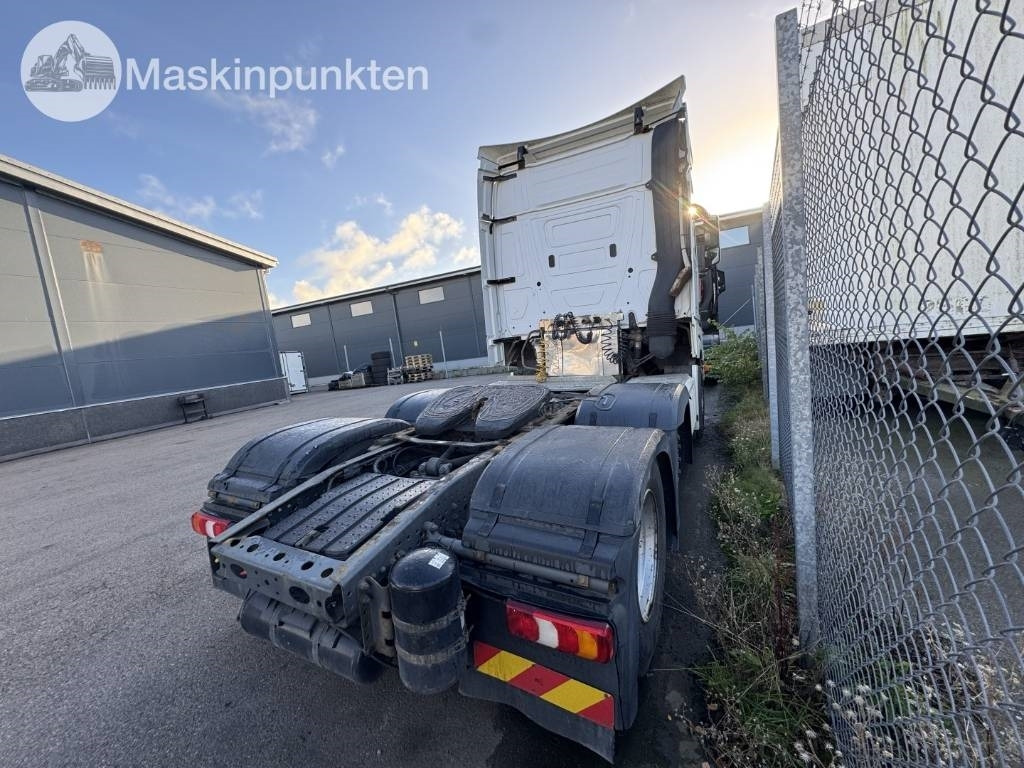 Mercedes-Benz Actros 963-4-D - Çekici: fotoğraf 3 Mercedes-Benz Actros 963-4-D - Çekici: fotoğraf 3