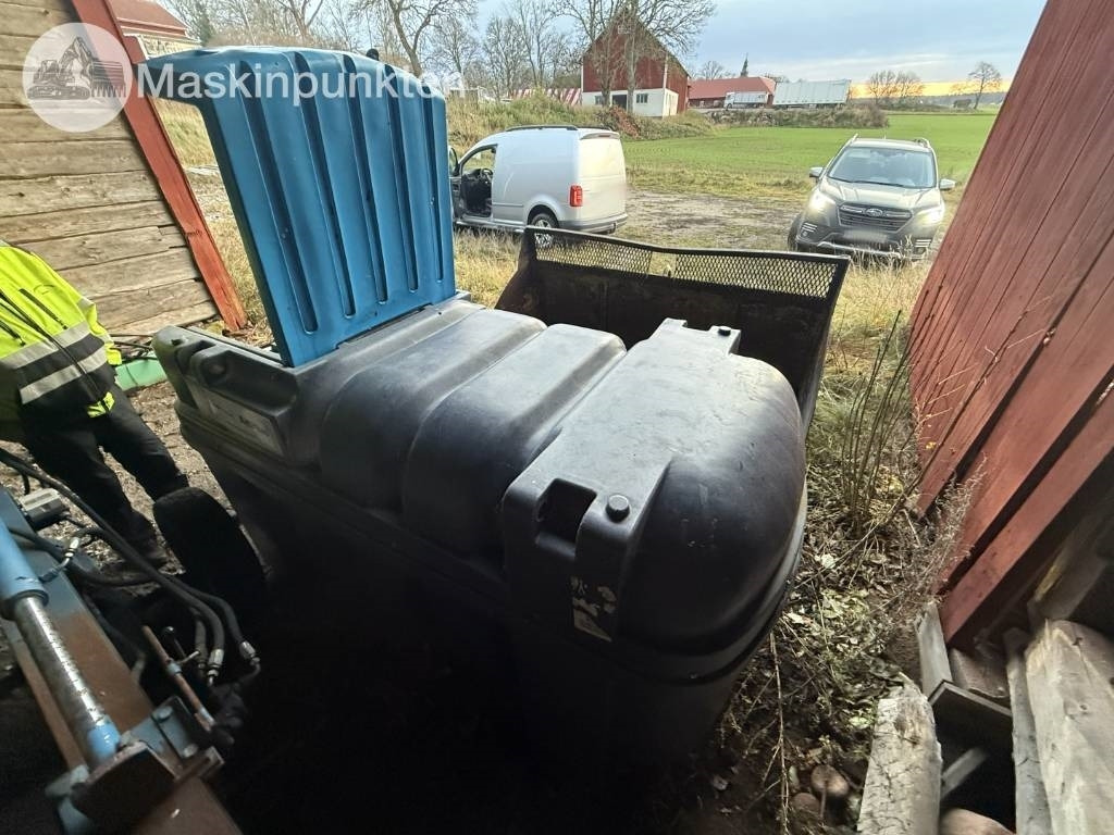 Fortis Ad-Blue tank - Diğer araçlar: fotoğraf 2 Fortis Ad-Blue tank - Diğer araçlar: fotoğraf 2