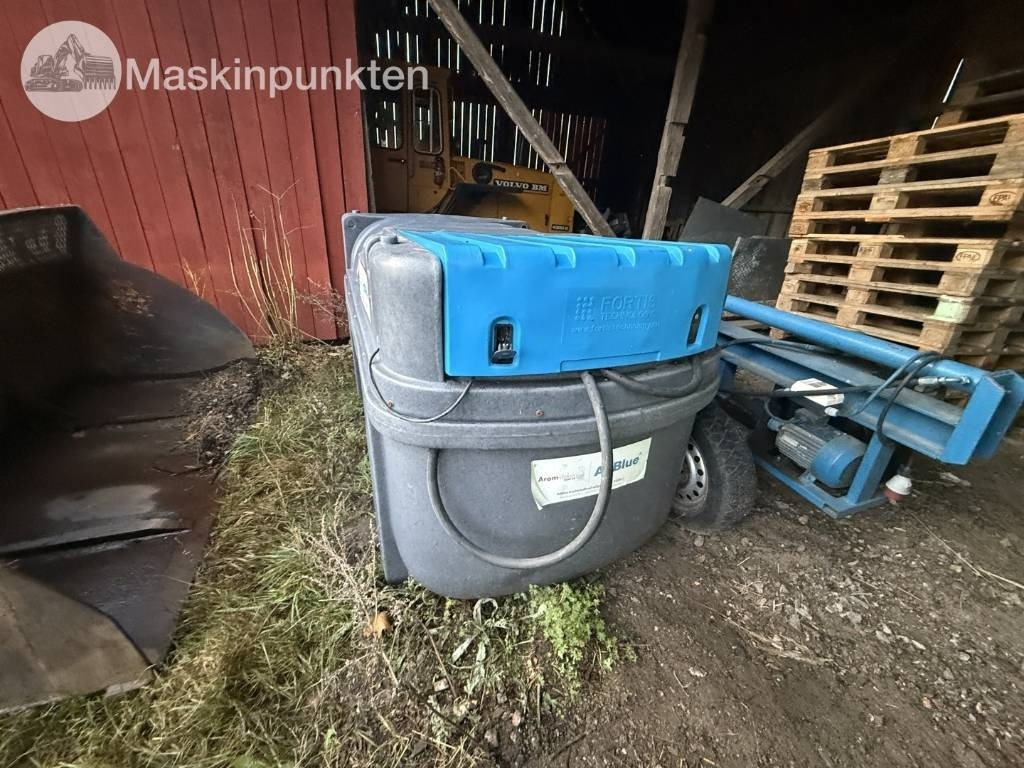 Fortis Ad-Blue tank - Diğer araçlar: fotoğraf 3 Fortis Ad-Blue tank - Diğer araçlar: fotoğraf 3