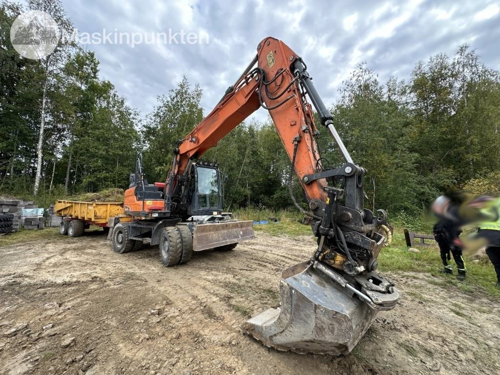 Doosan DX 170 W - Tekerlekli ekskavatör: fotoğraf 3 Doosan DX 170 W - Tekerlekli ekskavatör: fotoğraf 3