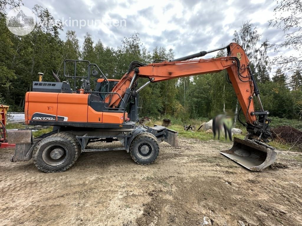 Doosan DX 170 W - Tekerlekli ekskavatör: fotoğraf 4 Doosan DX 170 W - Tekerlekli ekskavatör: fotoğraf 4