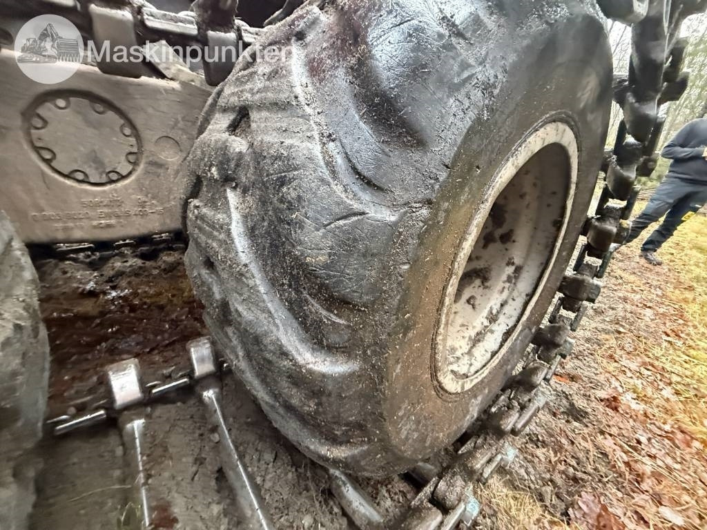 Forwarder Komatsu 835: fotoğraf 21 Forwarder Komatsu 835: fotoğraf 21