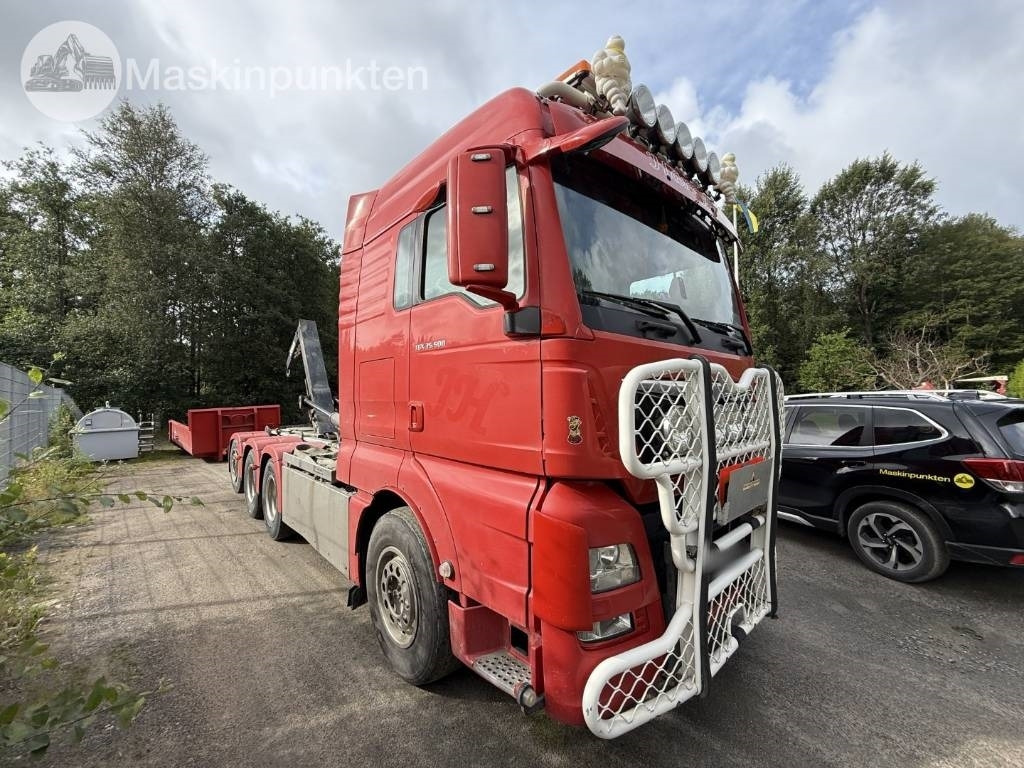 MAN TGX 35.500 EKIPAGE - Kancalı yükleyici kamyon: fotoğraf 3 MAN TGX 35.500 EKIPAGE - Kancalı yükleyici kamyon: fotoğraf 3