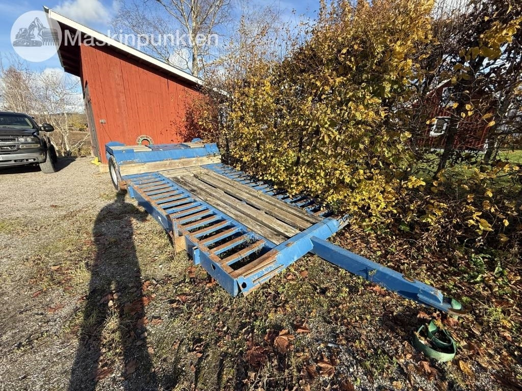 Maskintrailer Till traktor - Alçak çerçeveli platform römork: fotoğraf 3 Maskintrailer Till traktor - Alçak çerçeveli platform römork: fotoğraf 3