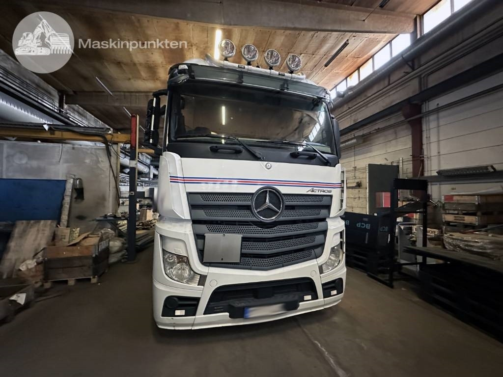 Mercedes-Benz Actros 2545 - Kapalı kasa kamyon: fotoğraf 2 Mercedes-Benz Actros 2545 - Kapalı kasa kamyon: fotoğraf 2