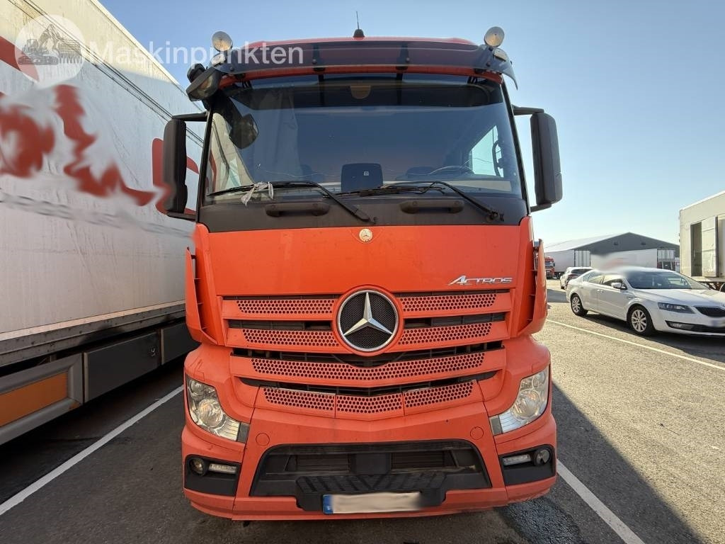 Mercedes-Benz Actros 2551 - Refrijeratör kamyon: fotoğraf 2 Mercedes-Benz Actros 2551 - Refrijeratör kamyon: fotoğraf 2