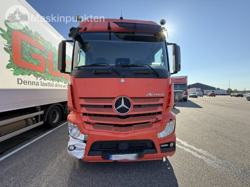 Mercedes-Benz Actros 2551 - Refrijeratör kamyon: fotoğraf 2 Mercedes-Benz Actros 2551 - Refrijeratör kamyon: fotoğraf 2