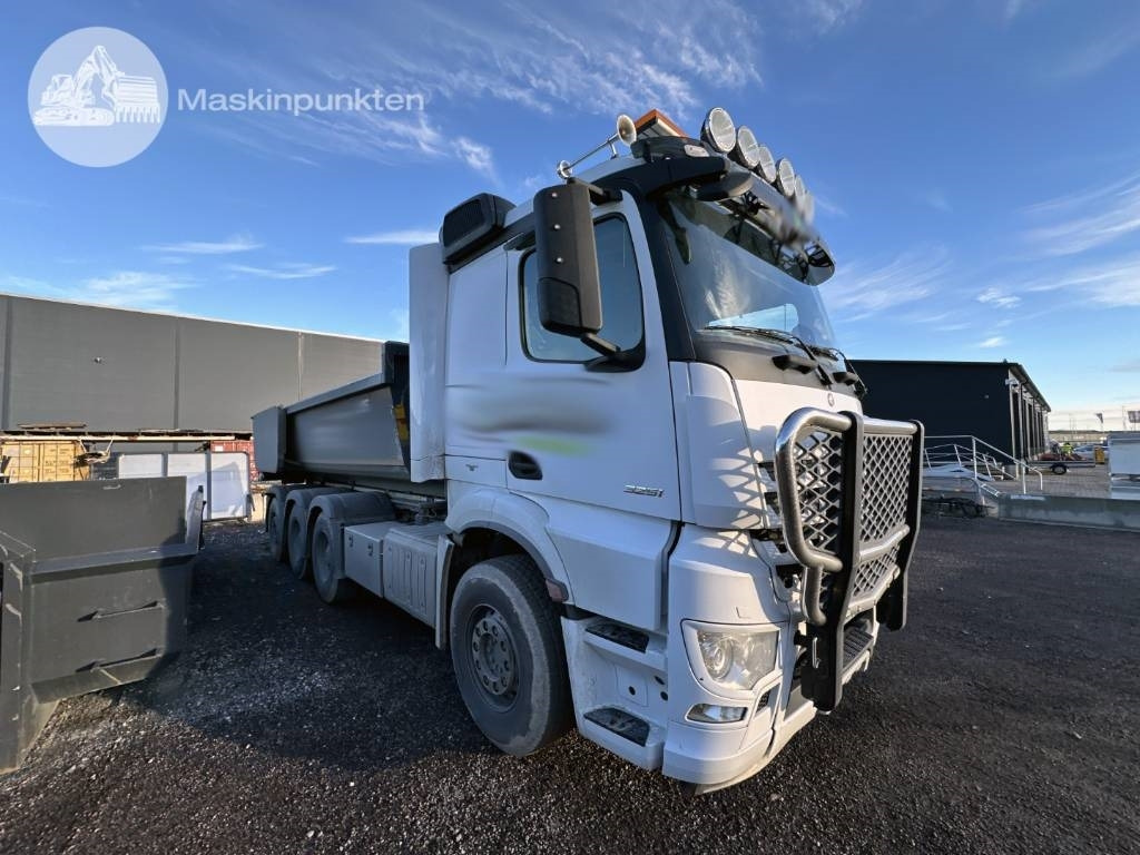 Mercedes-Benz Arocs 3251  - Kancalı yükleyici kamyon: fotoğraf 3 Mercedes-Benz Arocs 3251  - Kancalı yükleyici kamyon: fotoğraf 3
