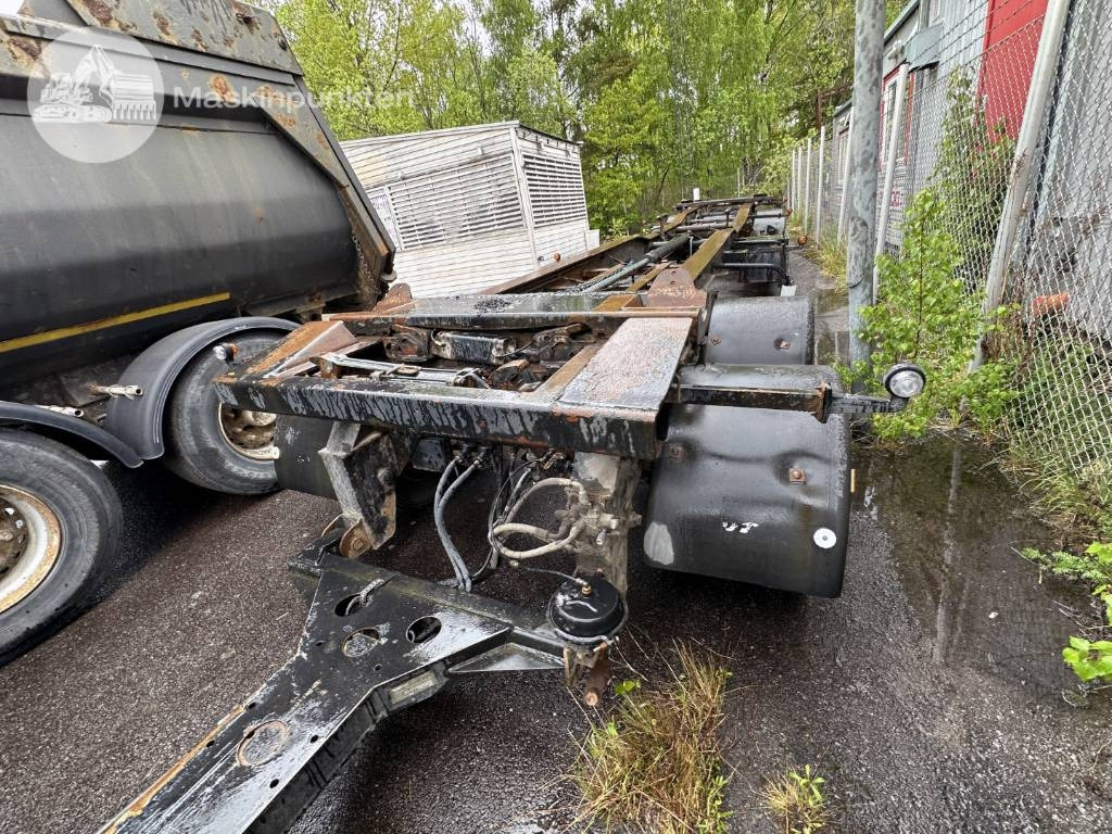 Mjölbysläpet VFP4-12,5-3 - Kancali yükleyici/ Hidrolift römork: fotoğraf 1 Mjölbysläpet VFP4-12,5-3 - Kancali yükleyici/ Hidrolift römork: fotoğraf 1