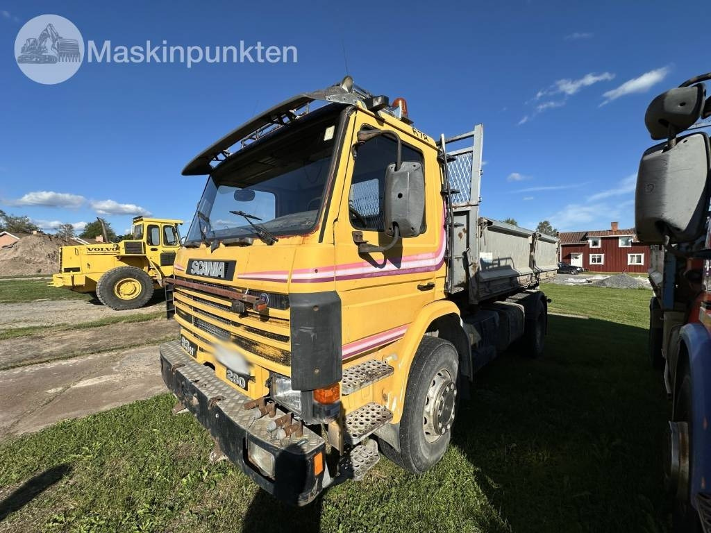 Scania P 93 HL - Damperli kamyon: fotoğraf 1 Scania P 93 HL - Damperli kamyon: fotoğraf 1