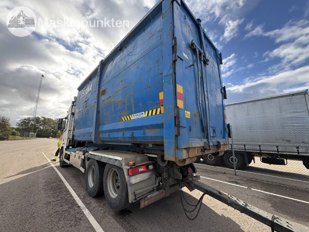 Scania R 580 EKIPAGE - Kancalı yükleyici kamyon: fotoğraf 2 Scania R 580 EKIPAGE - Kancalı yükleyici kamyon: fotoğraf 2