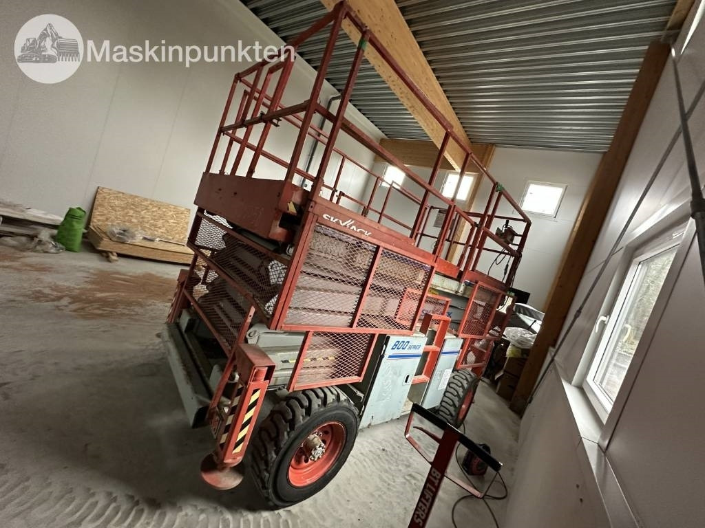 SkyJack SJ 8841 - Makasli platform: fotoğraf 4 SkyJack SJ 8841 - Makasli platform: fotoğraf 4