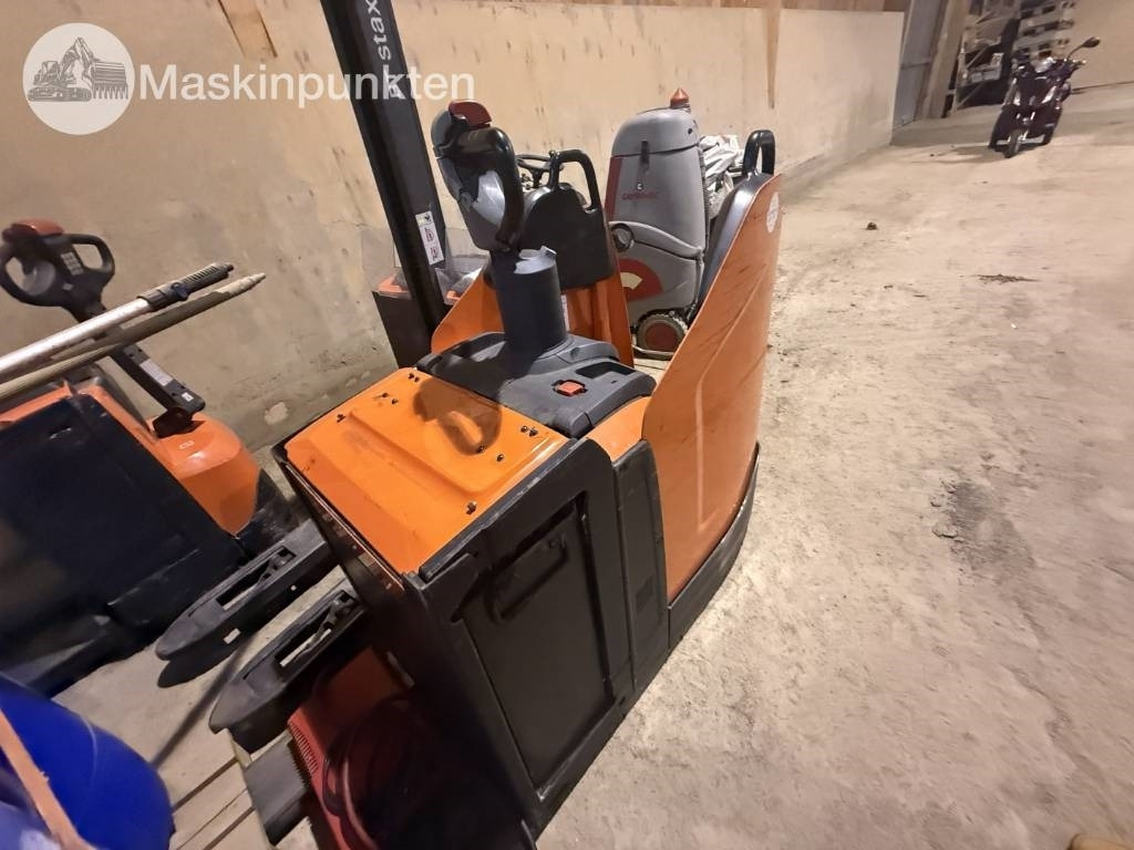 Toyota BT LPE 250 - Elektrikli forklift: fotoğraf 3 Toyota BT LPE 250 - Elektrikli forklift: fotoğraf 3