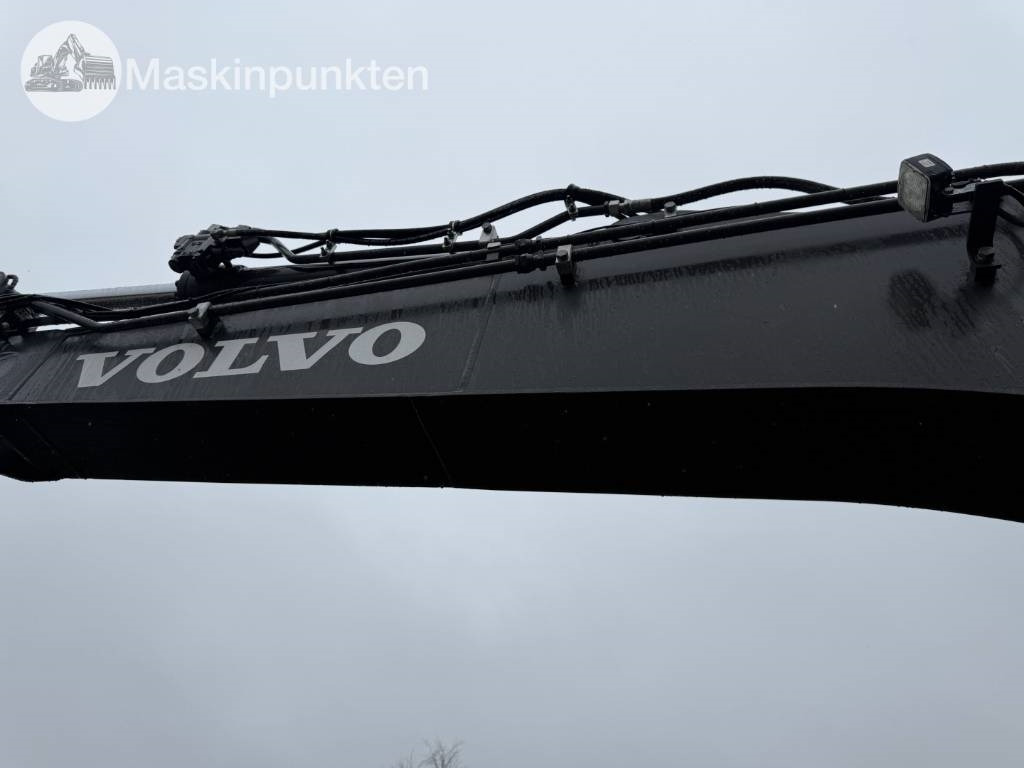 Paletli ekskavatör Volvo EC 140 EL: fotoğraf 16 Paletli ekskavatör Volvo EC 140 EL: fotoğraf 16