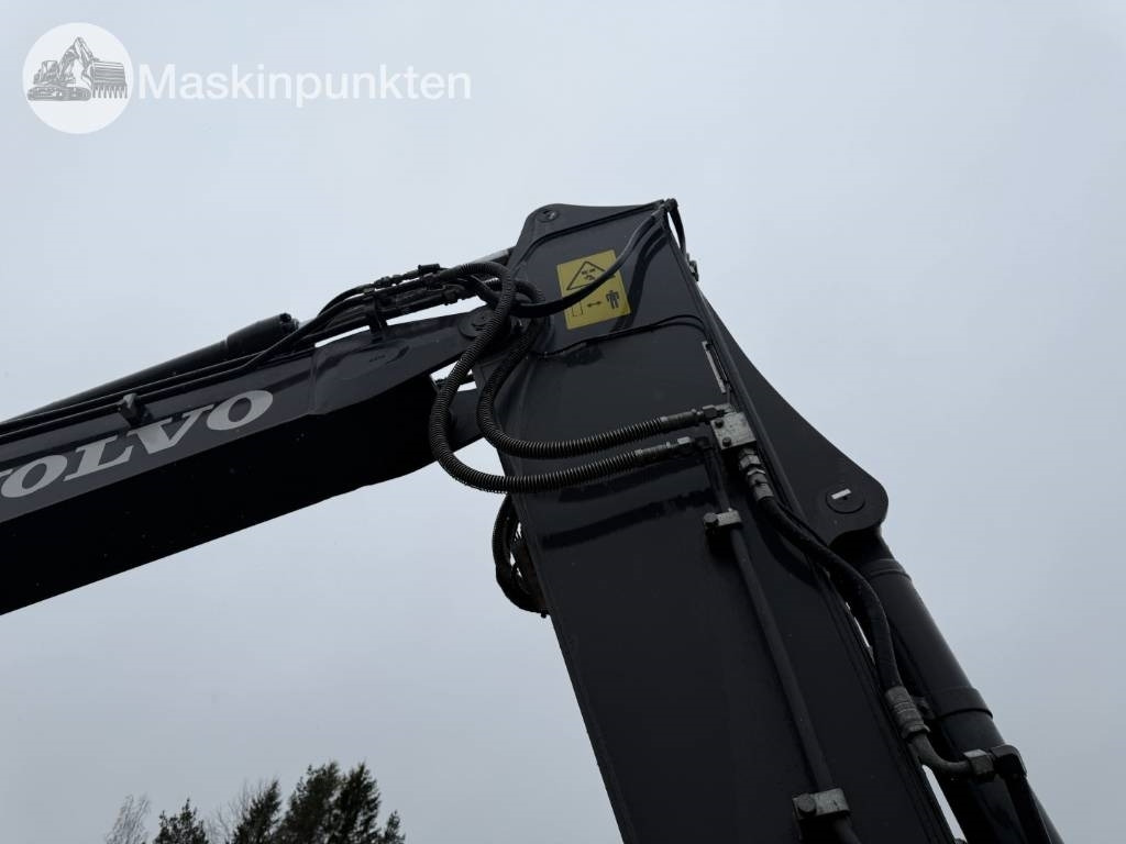 Paletli ekskavatör Volvo EC 140 EL: fotoğraf 23 Paletli ekskavatör Volvo EC 140 EL: fotoğraf 23