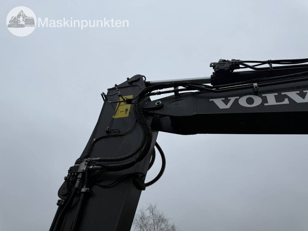 Paletli ekskavatör Volvo EC 140 EL: fotoğraf 17 Paletli ekskavatör Volvo EC 140 EL: fotoğraf 17
