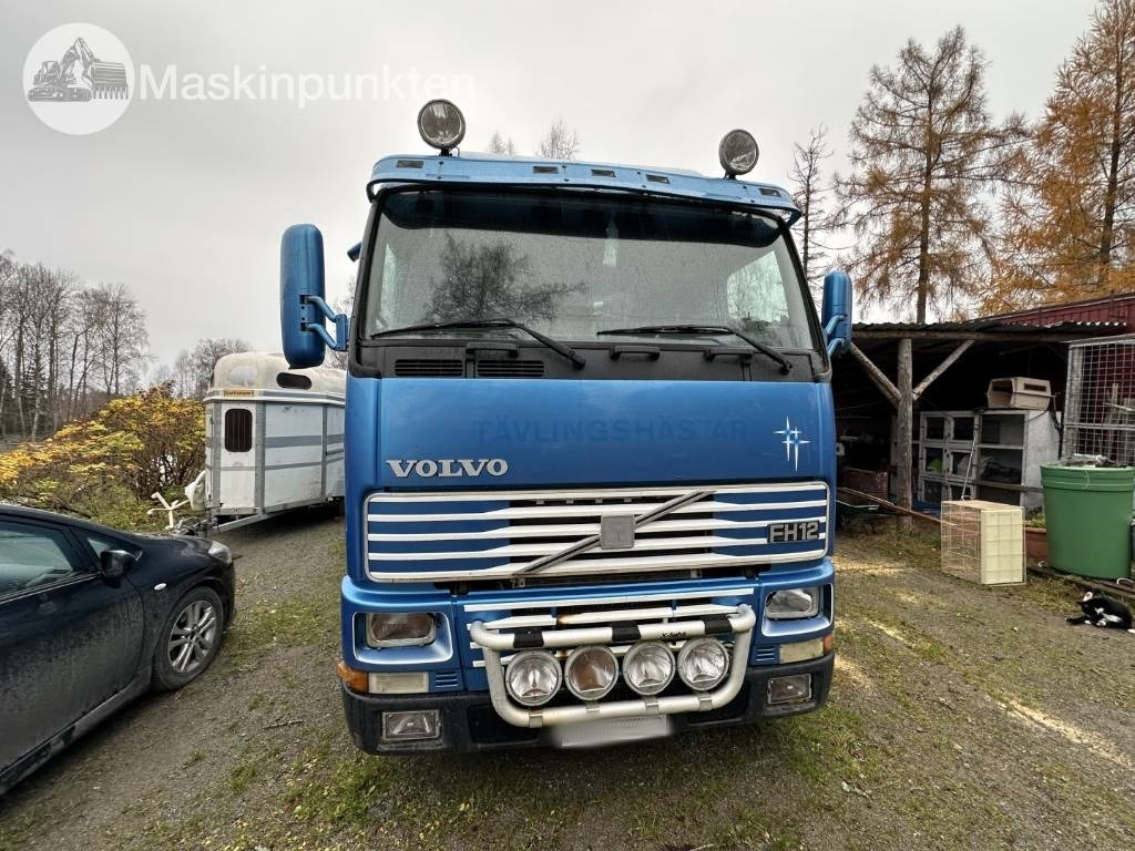 Volvo FH 12 - Hayvan nakil aracı kamyon: fotoğraf 2 Volvo FH 12 - Hayvan nakil aracı kamyon: fotoğraf 2