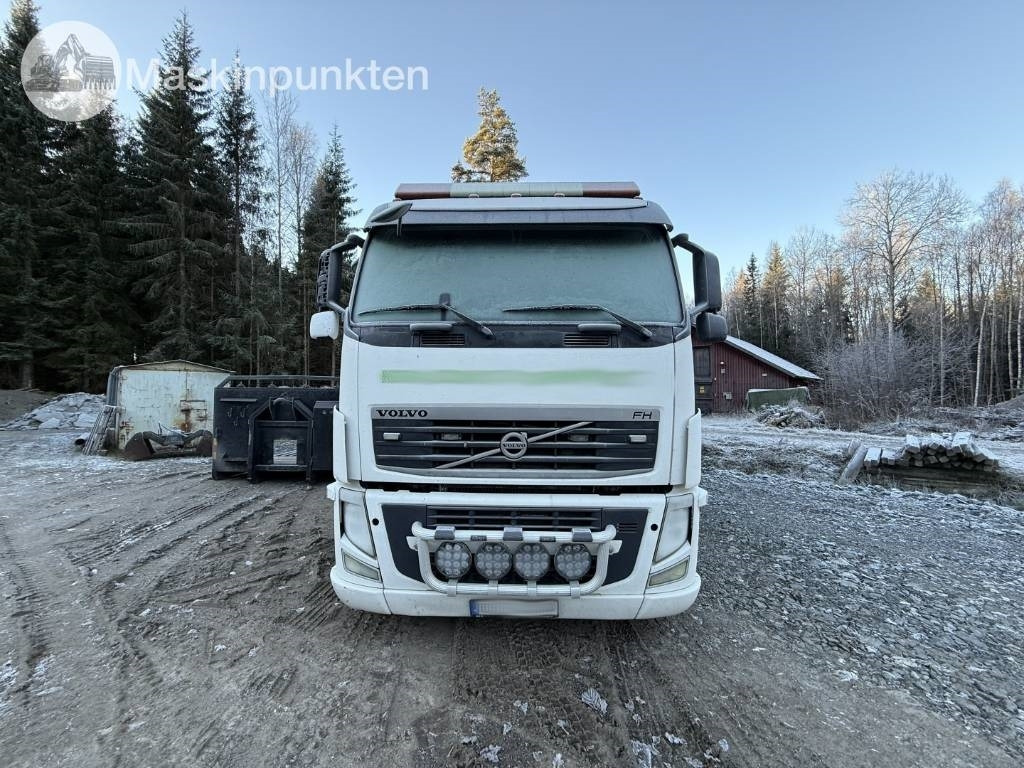 Volvo FH 8*4 Tridem lastväxlare - Kancalı yükleyici kamyon: fotoğraf 3 Volvo FH 8*4 Tridem lastväxlare - Kancalı yükleyici kamyon: fotoğraf 3