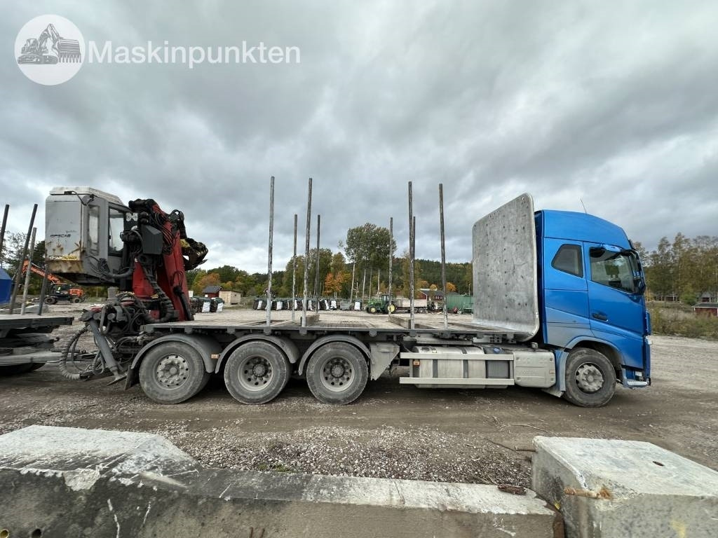 Volvo FH timmerbil med kran - Tomruk kamyonu: fotoğraf 4 Volvo FH timmerbil med kran - Tomruk kamyonu: fotoğraf 4
