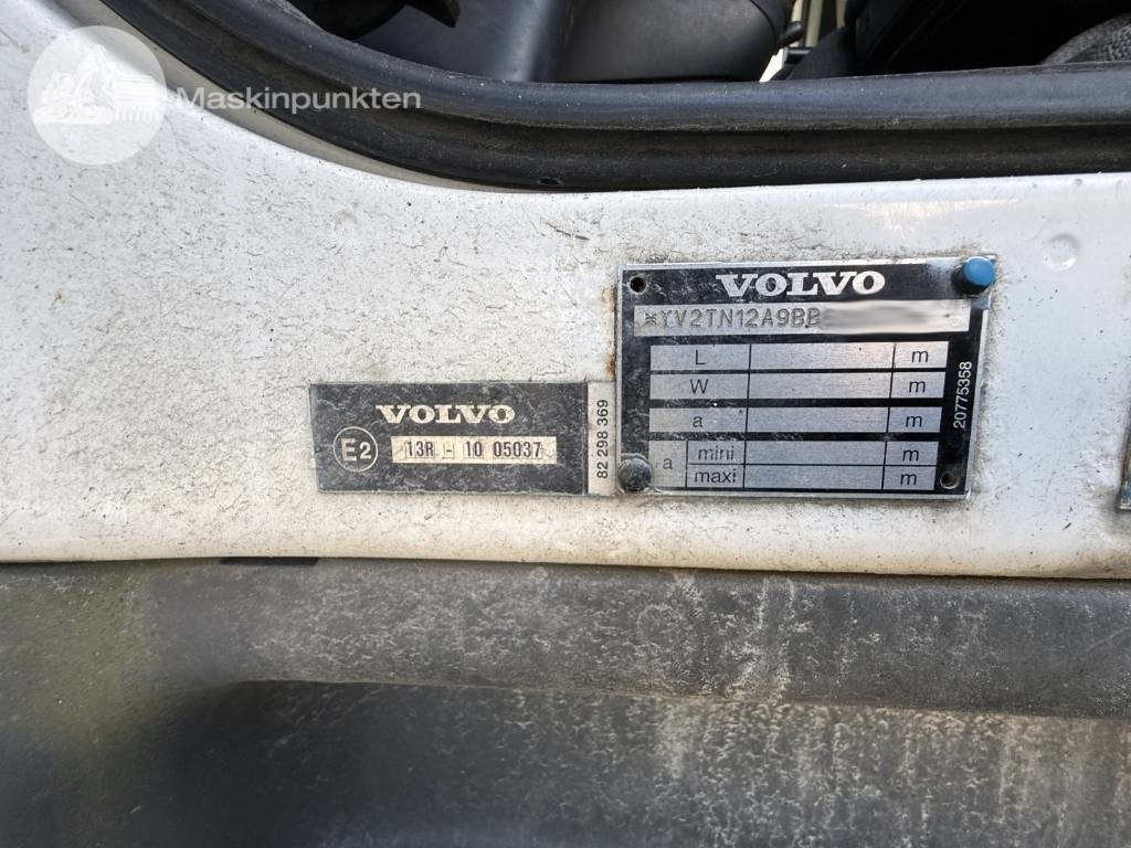 Kapalı kasa kamyon Volvo FL 240: fotoğraf 25